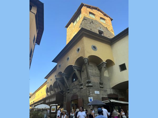 イタリア ヴェッキオ橋 彫刻