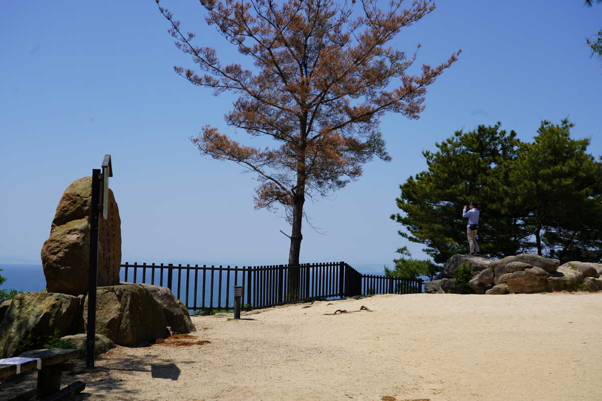 観音寺銭形展望台 琴弾山ドライブウェイ– のの字な道