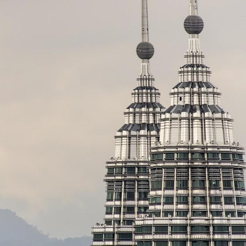 ペトロナスツインタワー展望台チケット 超高層ビルからの眺望クアラルンプールの観光・オプショナルツアー専門 VELTRA ベルトラ