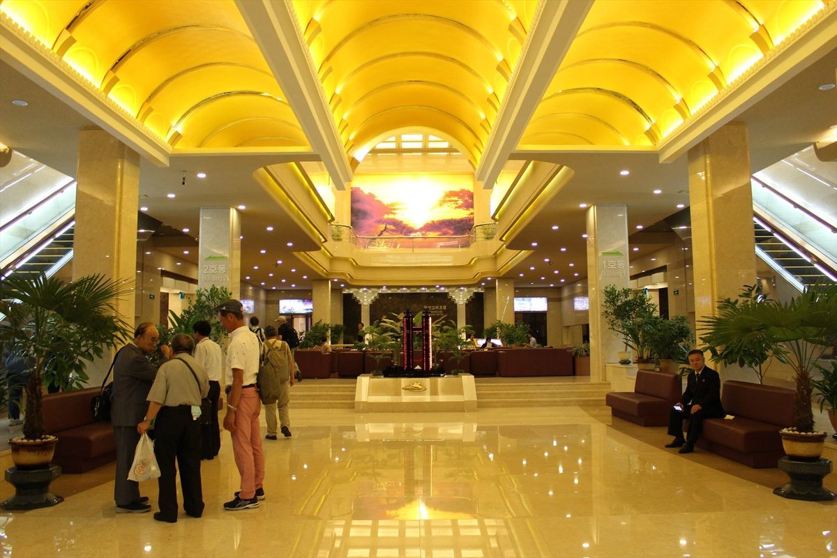 ワンダーランド北朝鮮 : ポスター画像 - 映画.com