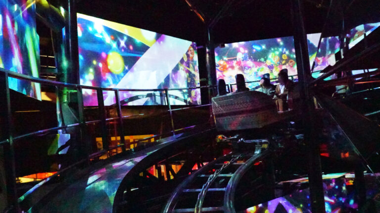 よみうりランドでひんやり涼しもう！ 容赦ない水攻撃が続くジェットコースター＆家に帰っても思い出す👻お化け屋敷などPouch ポーチ