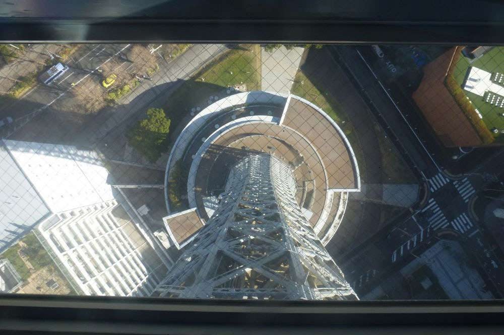 横浜マリンタワーは何がある？見どころや入場料と最寄り駅は？横浜で暮らそう