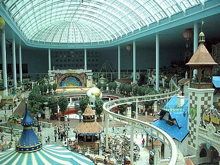 ロッテワールド：ソウルの大人気テーマパーク & ショッピングモール