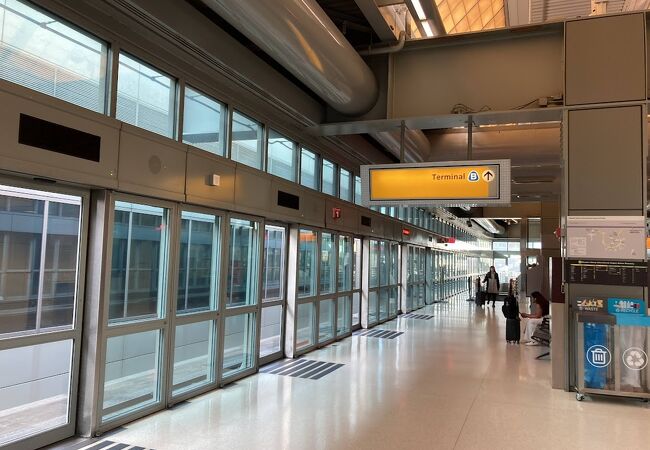 2025年版 ニューアーク・リバティ国際空港からニューヨーク市内のアクセス方法5選！料金や所要時間を解説地球の歩き方