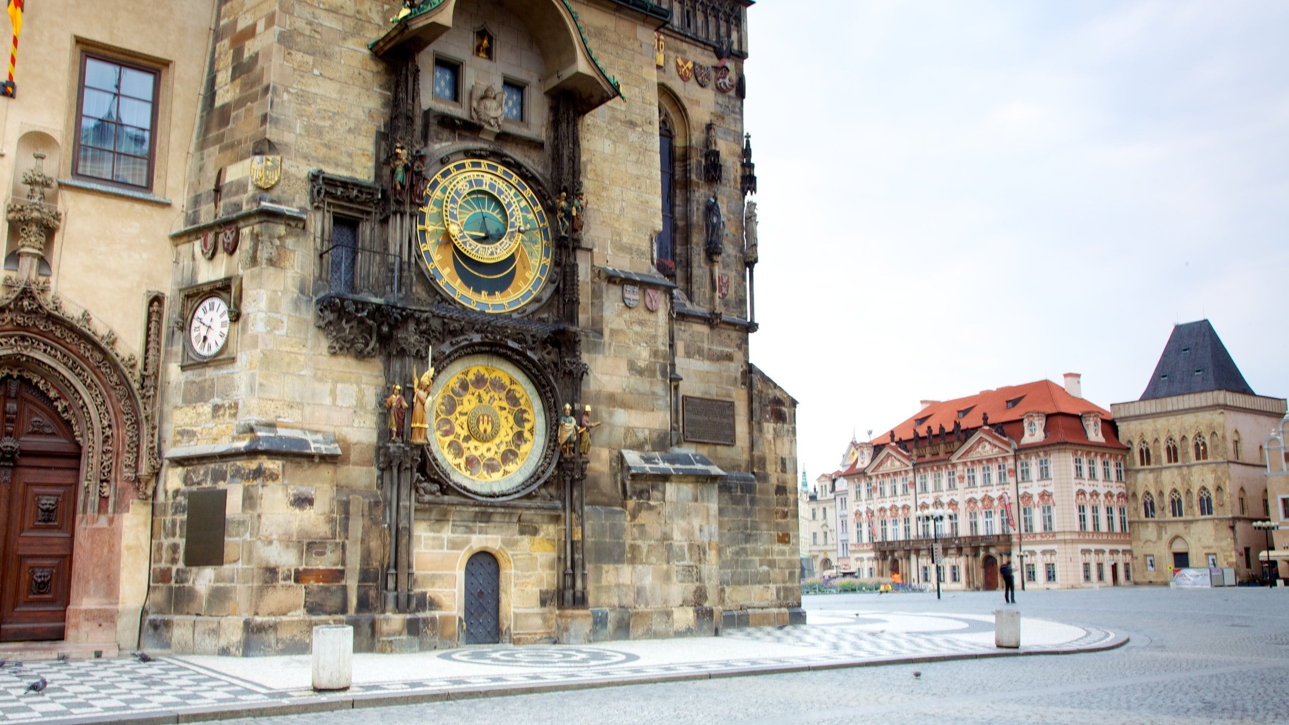 数分間のイベントを見逃さずに！「プラハの天文時計」チェコAll About