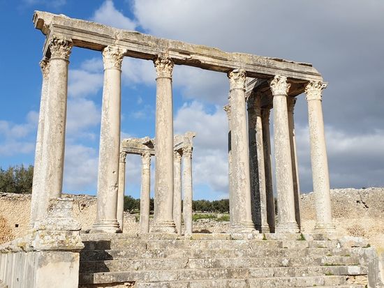 チュニジア旅行記９day3‐2 日帰りで世界遺産ドゥッガ遺跡 - タビィ旅ブログ