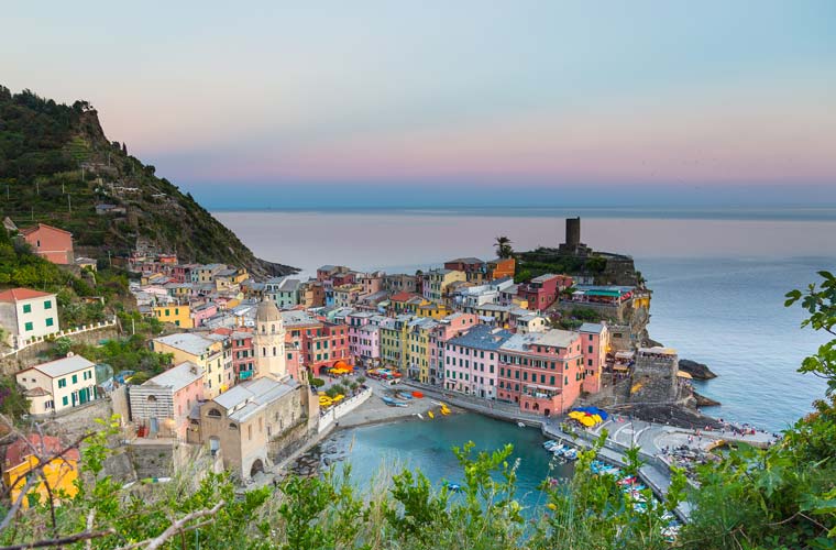 いつか訪れてみたい！世界のカラフルな都市5選スカイスキャナ