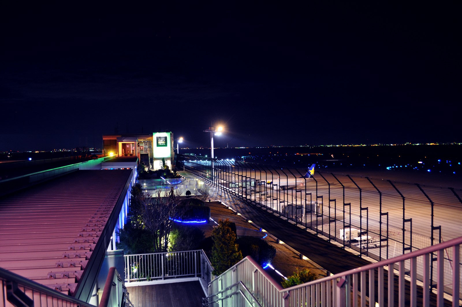 神戸空港3階にフードコートが誕生！貧相なレストランフロアは生まれ変われるか？未来へ羽ばたく神戸空港