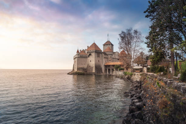 スイス随一の名城、レマン湖畔のシヨン城スイスAll About