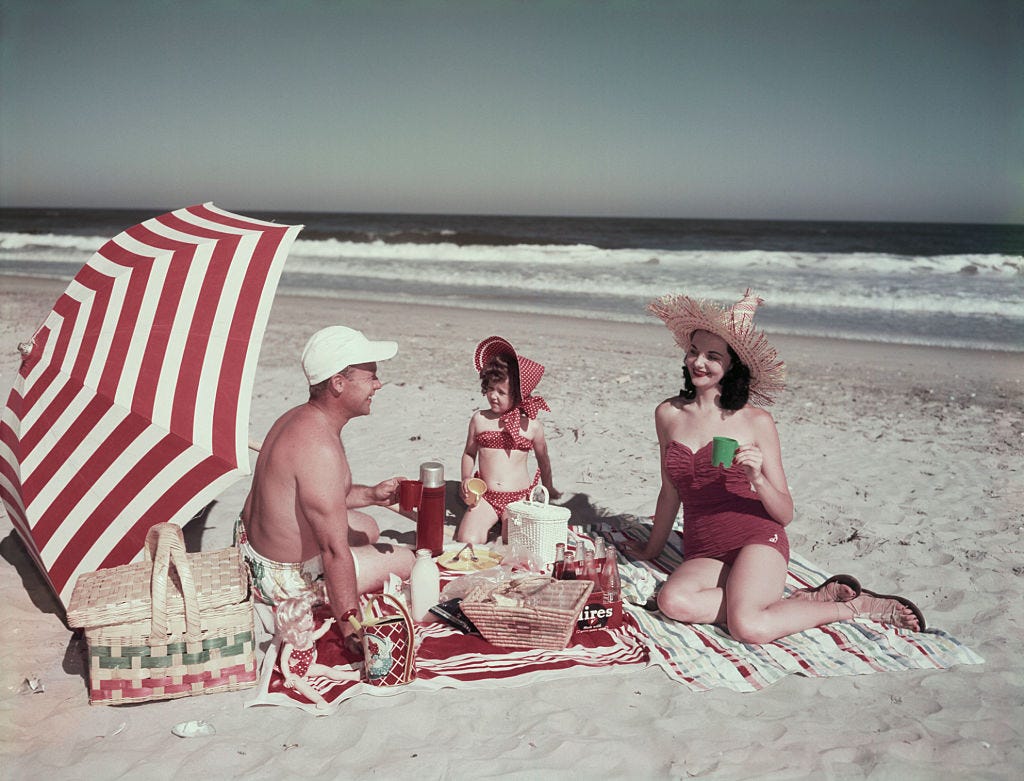 ビーチフォトの撮り方はインスタグラマーに学べ！ビーチ写真のおしゃれな撮り方GENIC WEB編集部GENICジェニック