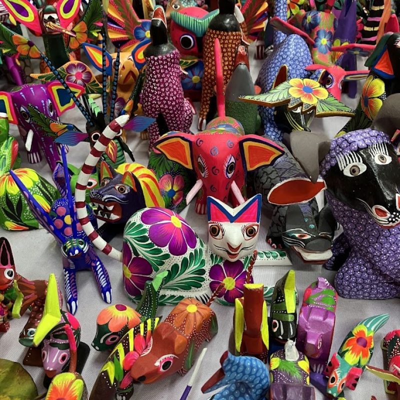 メキシコのおすすめバラマキ土産はセブンイレブンの個包装スナック。チョコやナッツがあるよ。特にBAILEYSのレーズンチョコがいい！ - 『こどおじ日記』