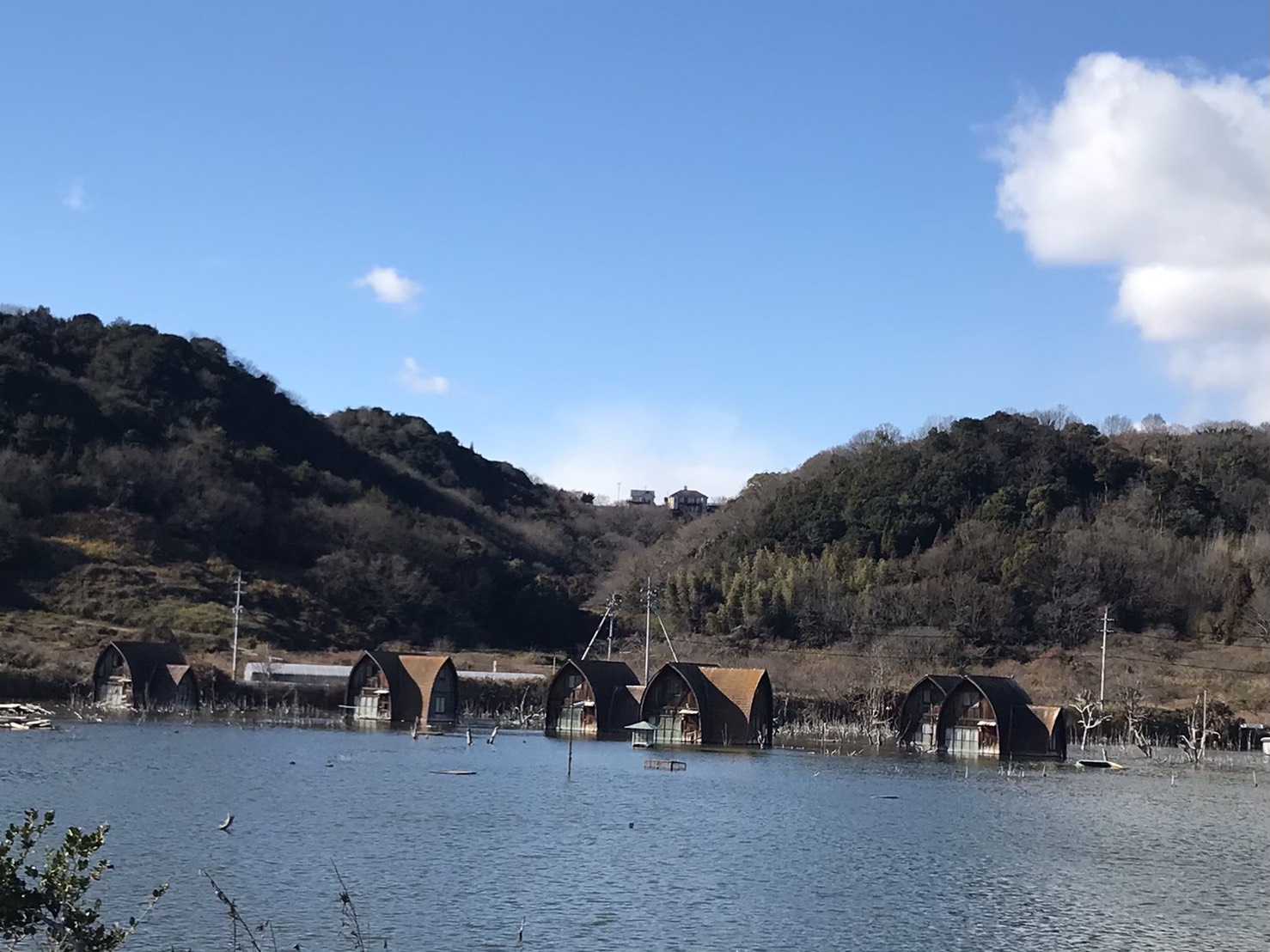 大衝撃！水没ペンション村「鹿忍グリーンファーム」はなぜ廃墟に