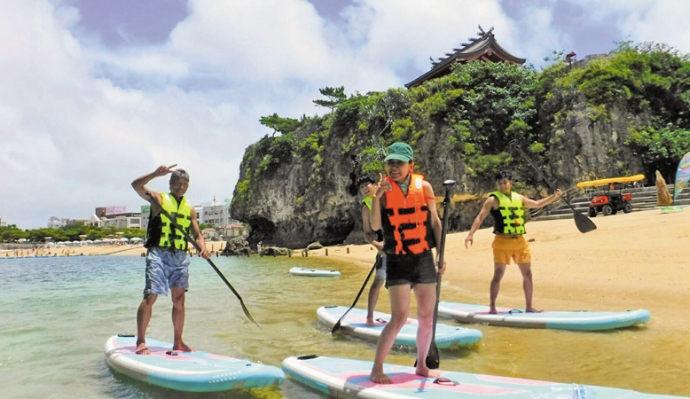 波の上宮 波の上ビーチ駐車場 写真スポット