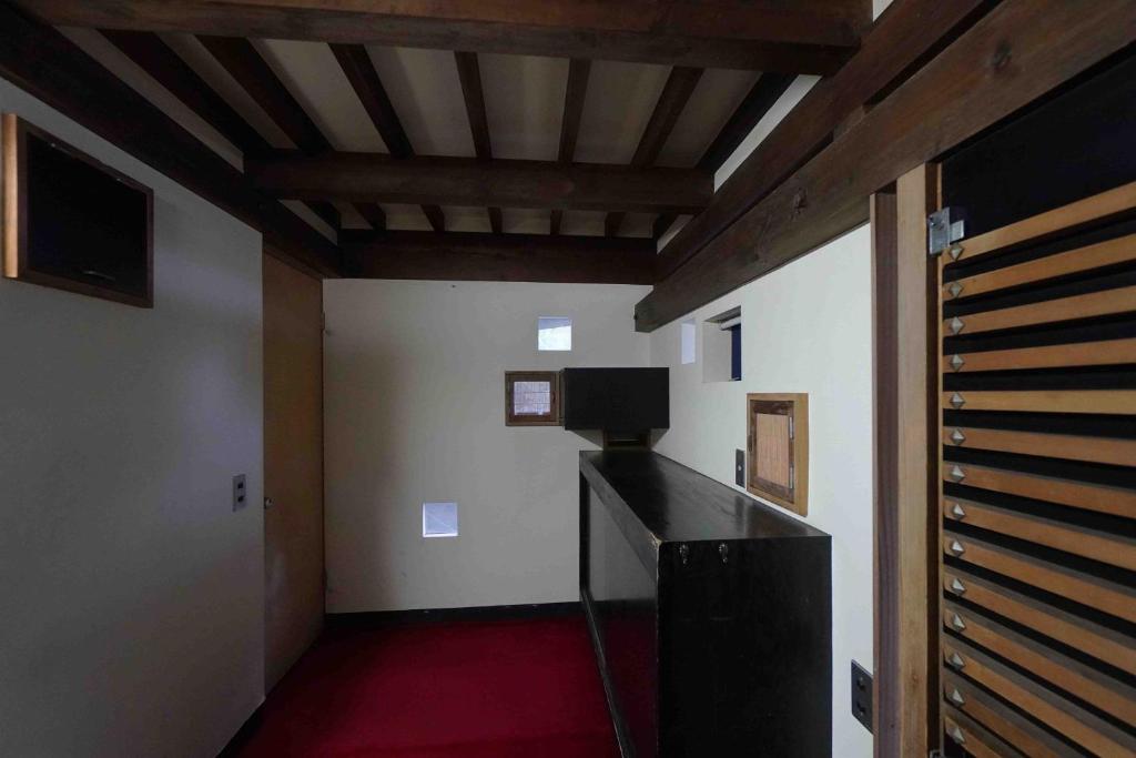 異端の建築家・渡邊洋治の最晩年の傑作「斜めの家」に泊まって学ぼう！ナナメの会のプレスリリース