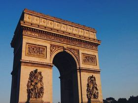 フランス パリ パリの象徴！エトワール凱旋門から眺めるパリの美しい景色✨