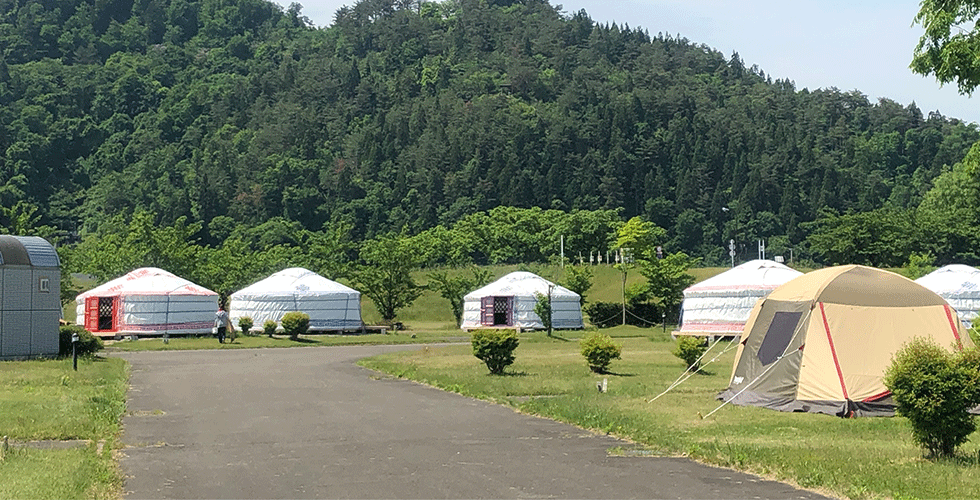 泊まれる森へ1 「日本一のモグラ駅」に誕生したドアイヴィレッジNumero TOKYO