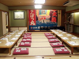 魚や翻車魚丸 まんぼうまる で、煮付定食@藤沢たべのみくらし