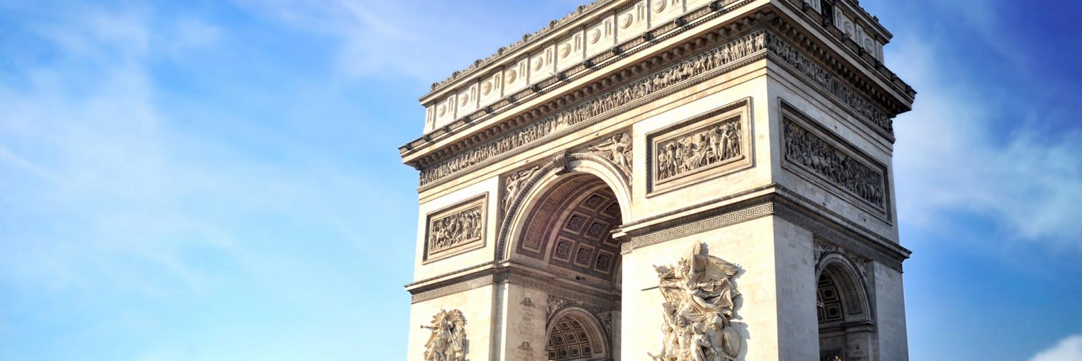 エトワール凱旋門テラスから子供とパリの景色を楽しもう！エレベーターで階段スキップ！パリ駐在員アビクラ