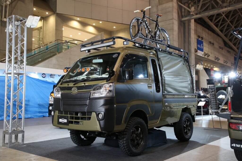 仕事に遊びに大活躍のリフトアップ軽トラ「SAMURAI PICK UP