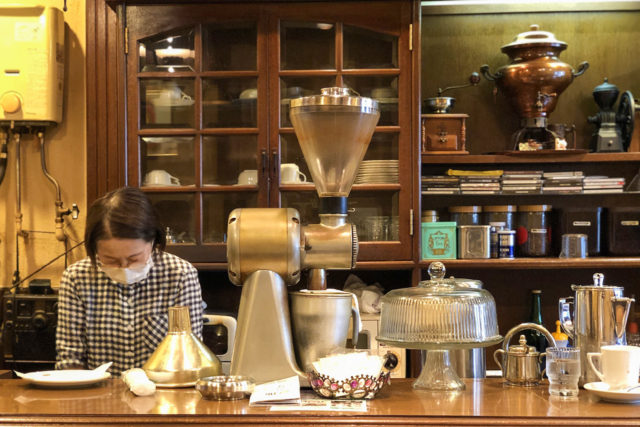 レトロなムードに魅せられて。渋谷で話題の「喫茶サテラ」に行ってきたRETRIP リトリップ