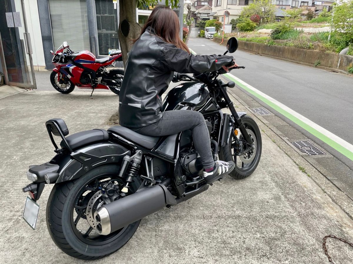 女性ライダーはかっこいい！バイク女子の魅力とは