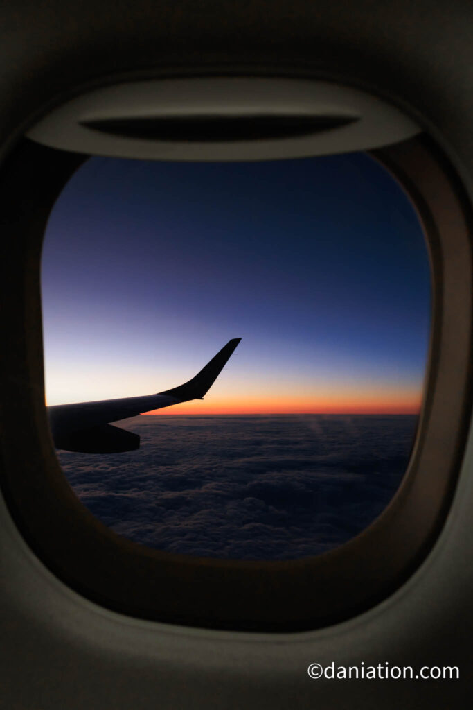 飛行機の窓から美しい景色の写真素材・画像素材 Image 73577795