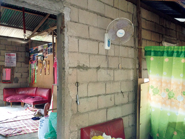 ZALDI - フィリピン人🇵🇭のお父さんの家カッコイイすぎる😆