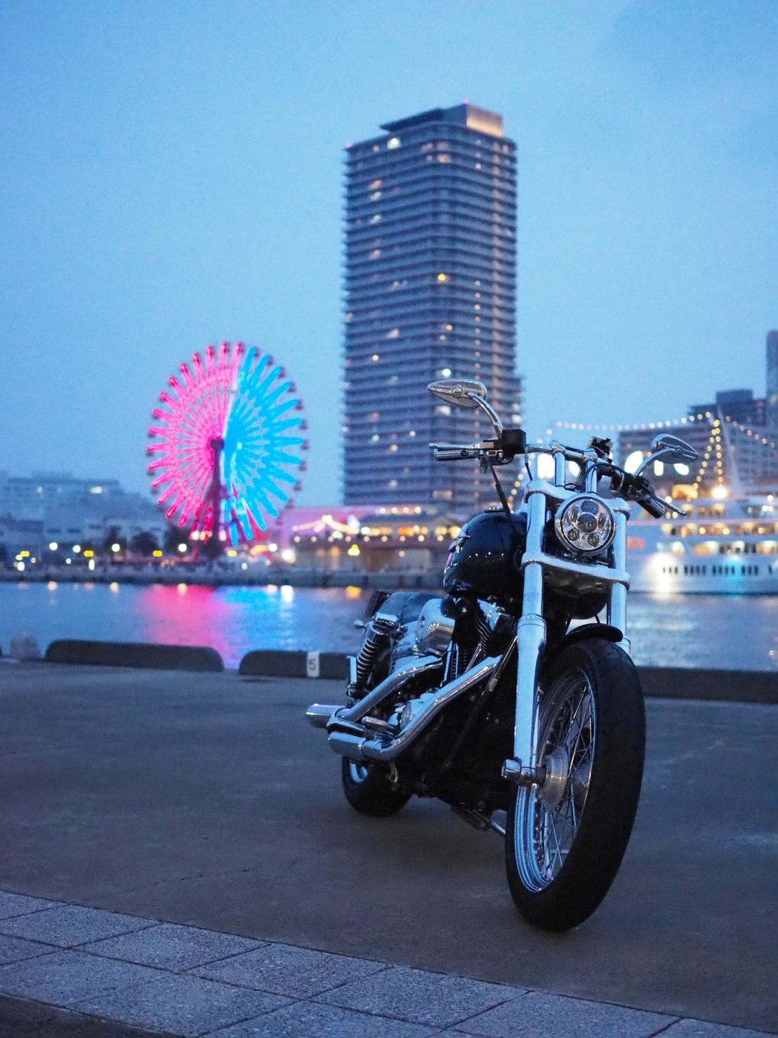 オートバイと港夜景 CB1100 呉・周防大島ツーリング その②CB1100と共に