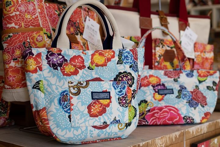 国際通りでお土産が安いお店や面白いお土産屋さんが沢山お土産の郵送も出来る？最高の思い出を作る旅案内