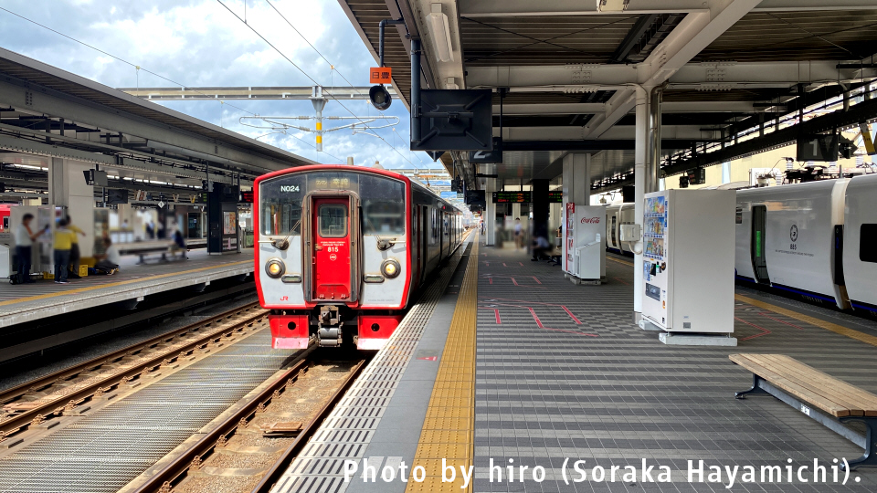 オユ10冷房車をつないだ普通列車 - 転轍器