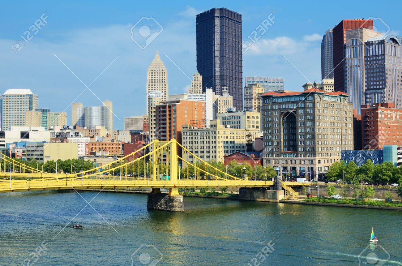 今日は**「ロベルト・クレメンテ・デー」**Let's celebrate **Roberto Clement Day!**偉大なプエルトリコ人のパイレーツで活躍した選手、ロベルト・クレメンテを偲んで、各球団の選手たちはクレメントの背番号の**21番**のユニフォームをつけ、**ドジーズの選手たちは21