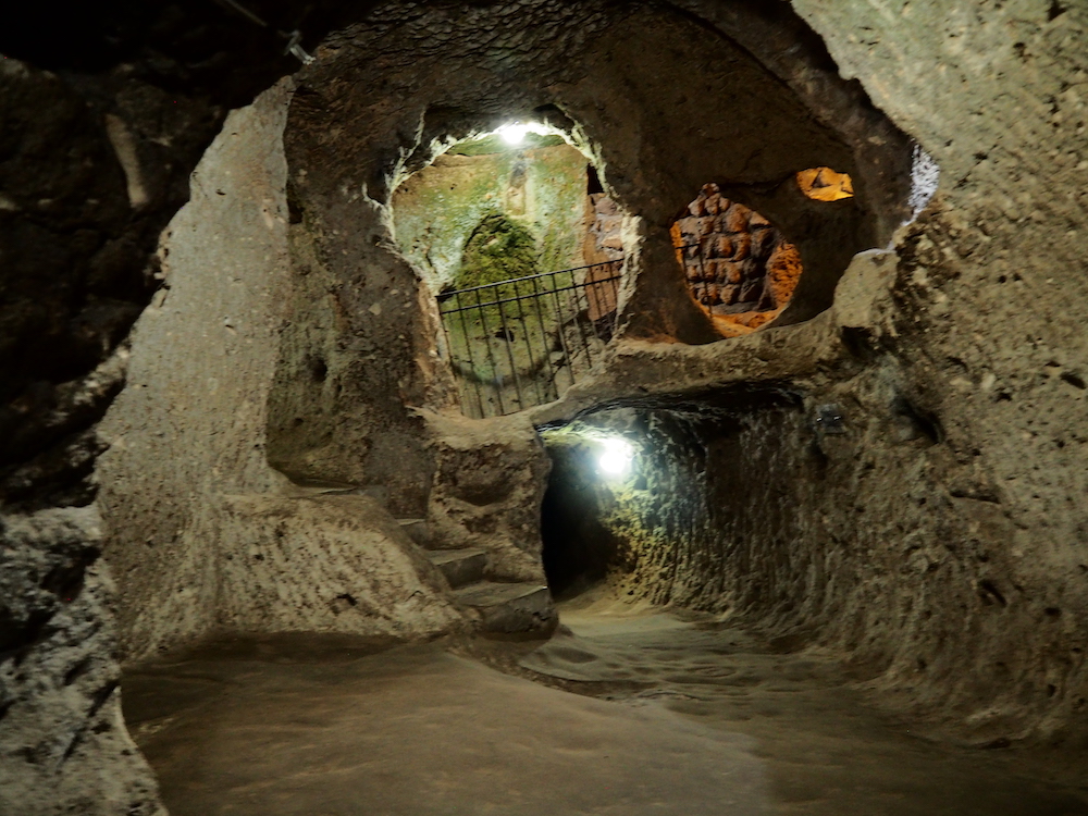 デリンクユ地下都市：ツアー、チケット、トルコの驚くべき歴史