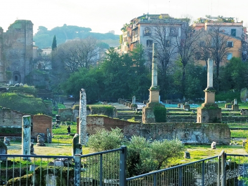 クレタ島とヨーロッパ最古の都市クレタ島ギリシャのクノッソス青銅器時代遺跡の古代遺跡Premium写真