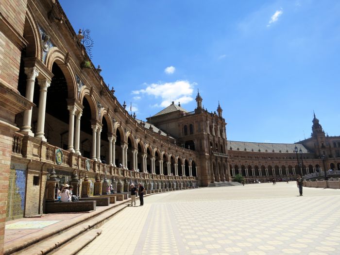 荷物預かり所とコインロッカーマドリード メンデス・アルバロ・バス・ステーションRadical Storage