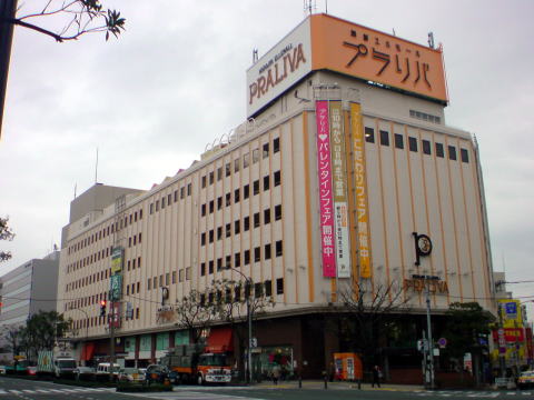 都市部へ出やすく海に近い街「西新駅」の賃貸情報からおすすめスポットまで賃貸スタイルコラム