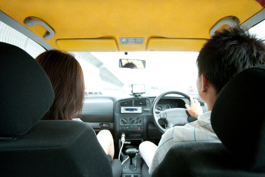 ドライブデート」の1万点のロイヤリティフリー画像、写真素材、絵Shutterstock