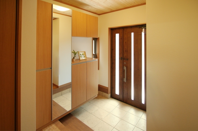 内開きの室内ドアを外開きに変えたい！REGALO レガロ 京都市南区窓・玄関ドア・エクステリアリフォームのプロショップ