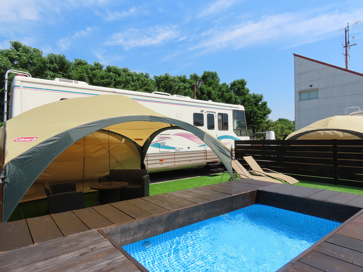 関西のプライベートプール付きコテージやホテルの宿8選 - IiSENTAKU