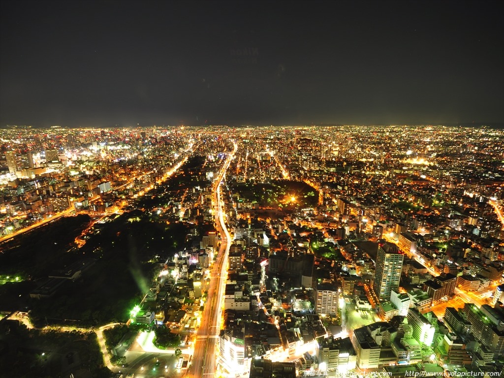 通天閣の夜景大阪府大阪市浪速区-こよなく夜景を愛する人へ