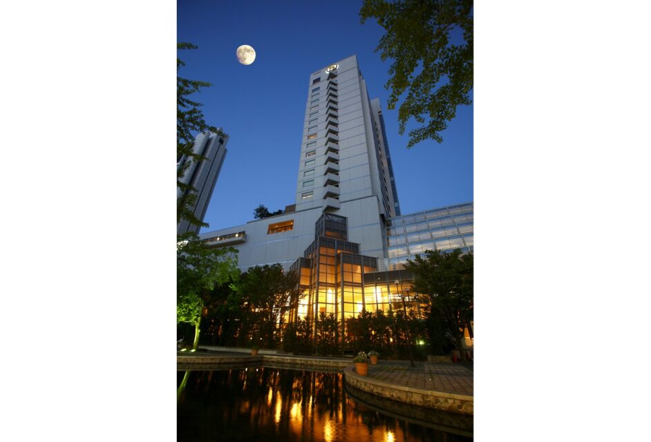 神戸ベイシェラトン ホテル&タワーズ - Wikipedia