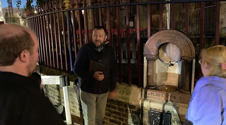 ロンドンのエニタイムフィットネス綺麗 - SearchX