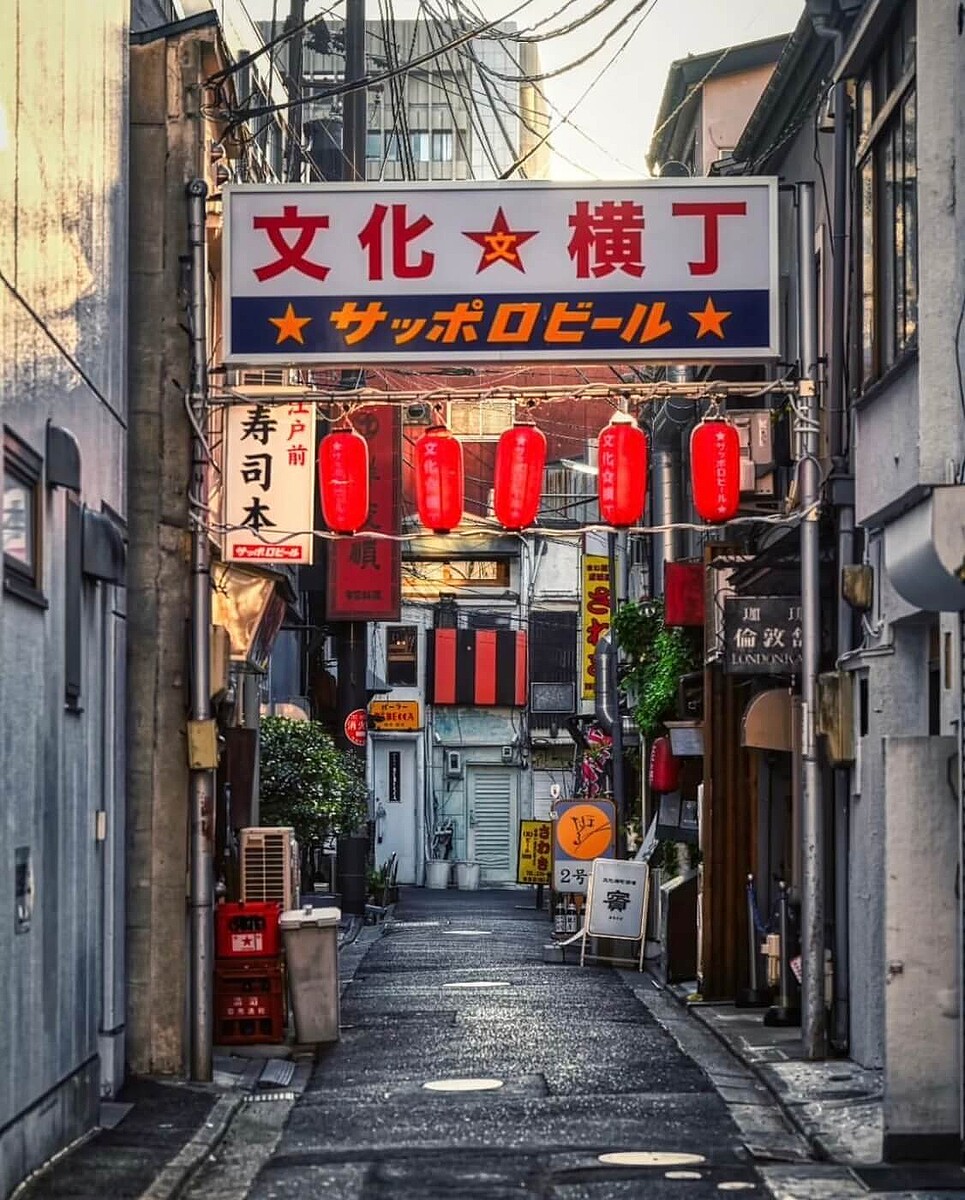 宮城県南は四季折々の魅力が満載です。地元宮城ライダーならでは視点で、走って楽しい絶景、爽快ポイント等、穴場ツーリングスポットをご紹介します。東北ルート66