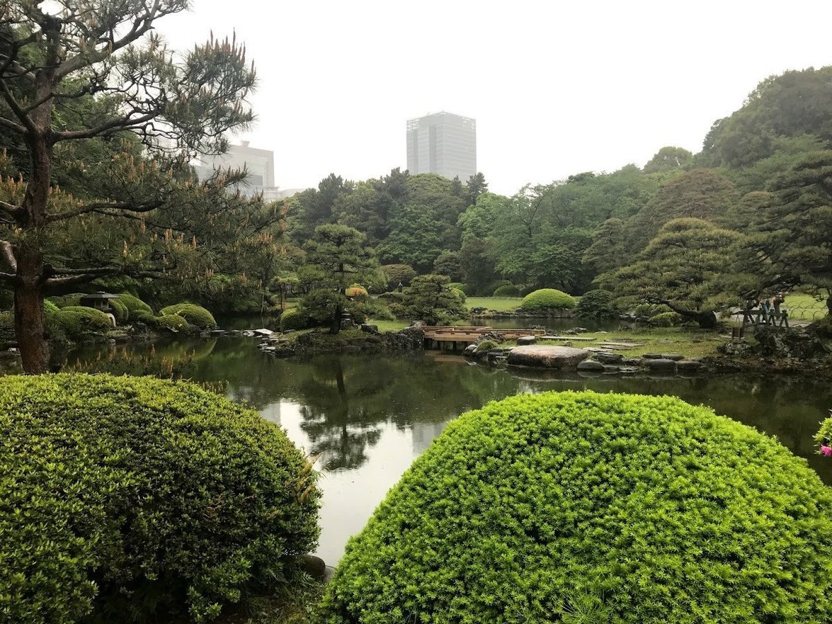 新海誠監督「言の葉の庭」の聖地 新宿御苑へ行ってきた！！colorful 人生楽しくやろうじゃないか
