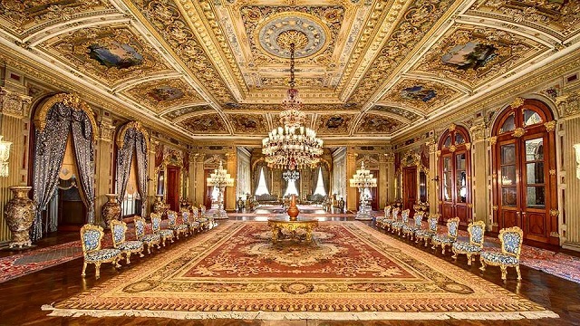 ドルマバフチェ宮殿おすすめトルコ観光地BEST20トルコ旅行・トルコツアー おすすめプラン満載の ターキッシュエア＆トラベル