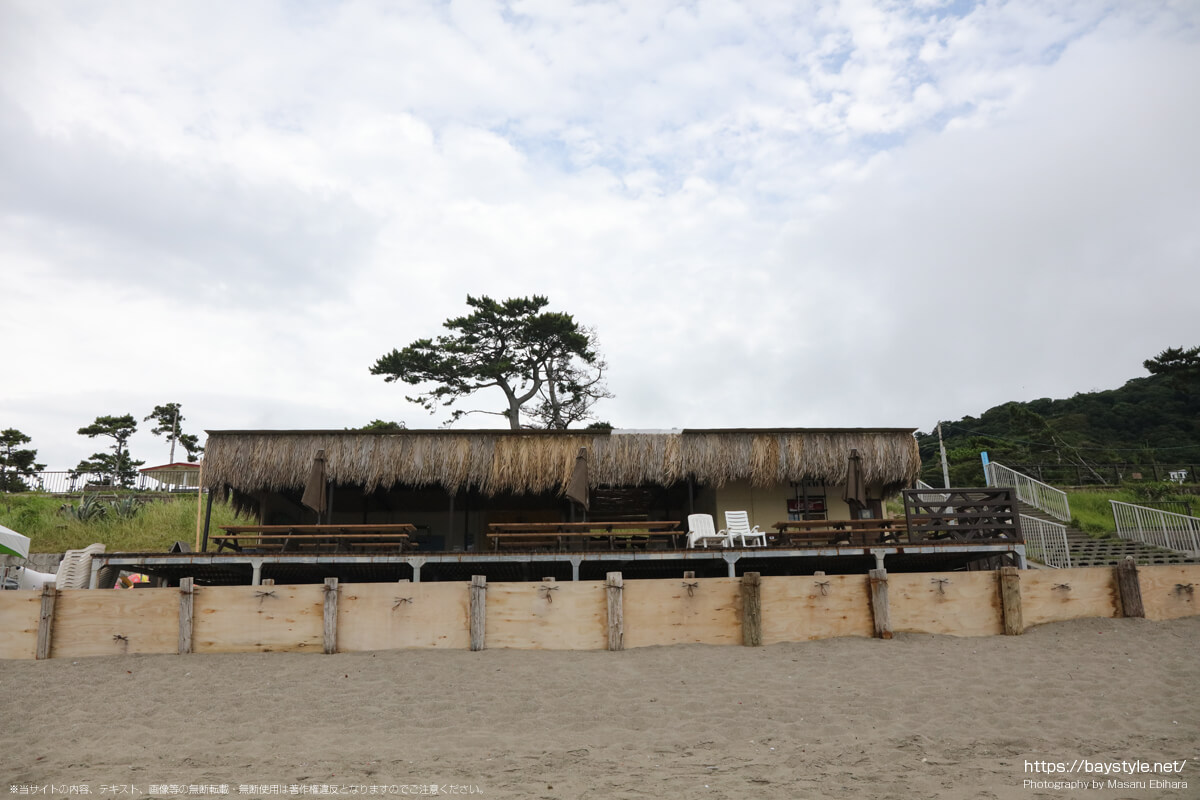 長者ヶ崎海水浴場の海岸と砂浜海沿いの街情報 ベイスタイル