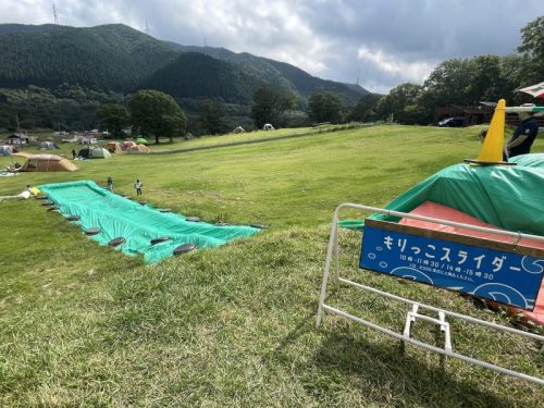 台風を避けてお盆キャンプ＠めいほう高原キャンプフィールド ②施設紹介 : 元インドア家族の「とりあえず外でてみよっか」