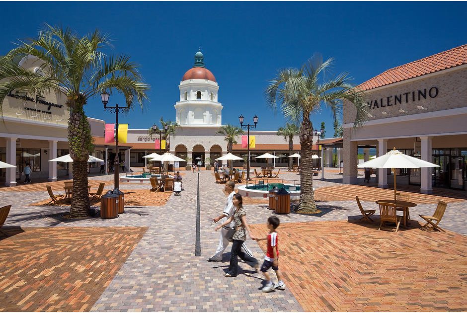 神戸三田プレミアム・アウトレット アソビュー！