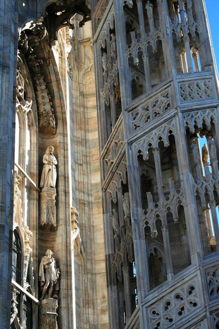 驚愕！ミラノの骸骨教会と予約なしでも入れるダヴィンチ名画の教会：「度肝を抜かれる」は英語で何という？ - 旅行記～ヨーロッパの真ん中から