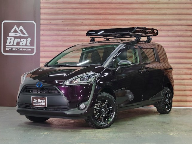 シエンタハイブリッド 1.5 GTSS 新品ホイール タイヤ