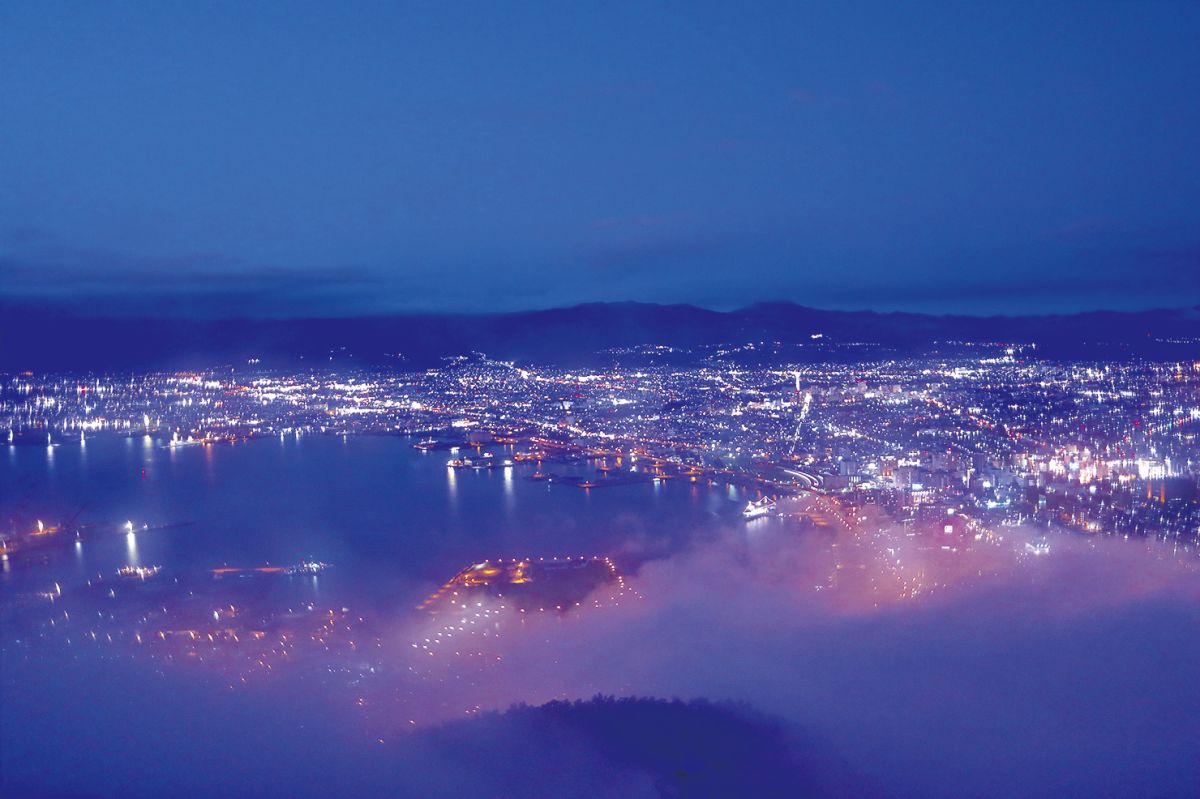 北海道・函館 函館山の山頂&山麓 夜景パーフェクトガイドるるぶ&more